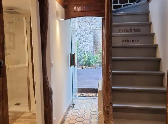 La Terrasse Notre Dame - Character House - 4p - Center *