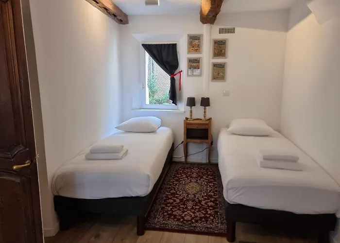 La Terrasse Notre Dame - Character House - 4p - Center *